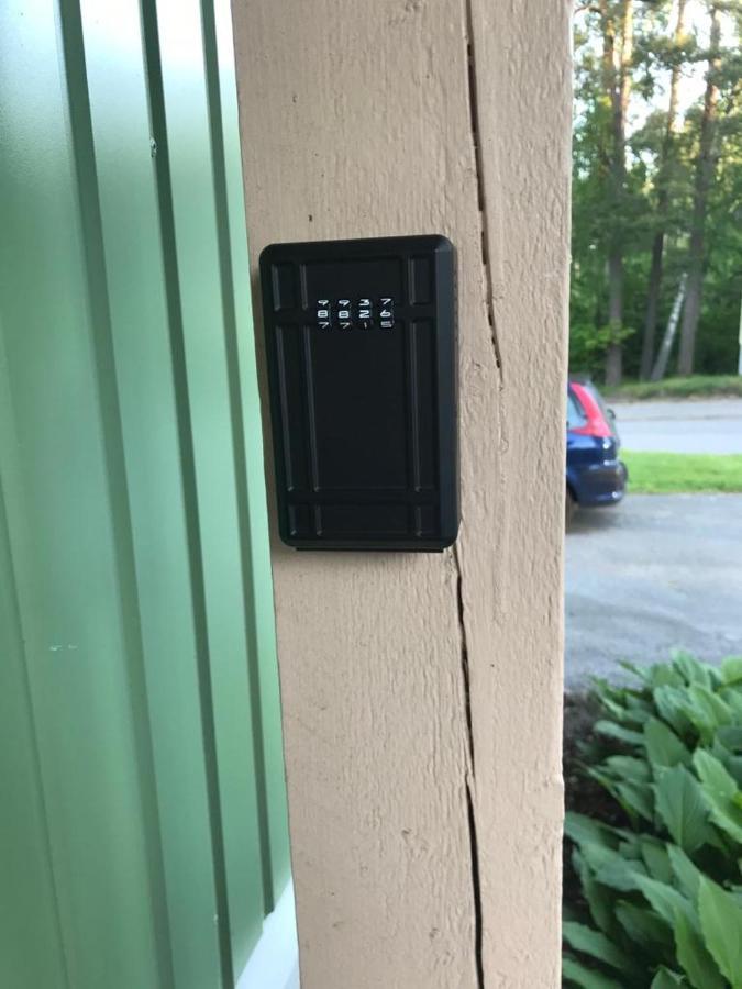 Tyylikaes Rivitaloasunto Lohjalla Exterior foto