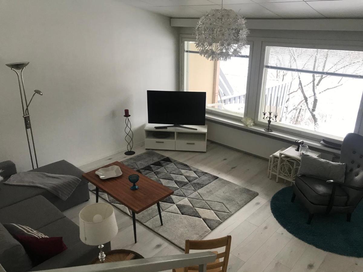 Tyylikaes Rivitaloasunto Lohjalla Exterior foto