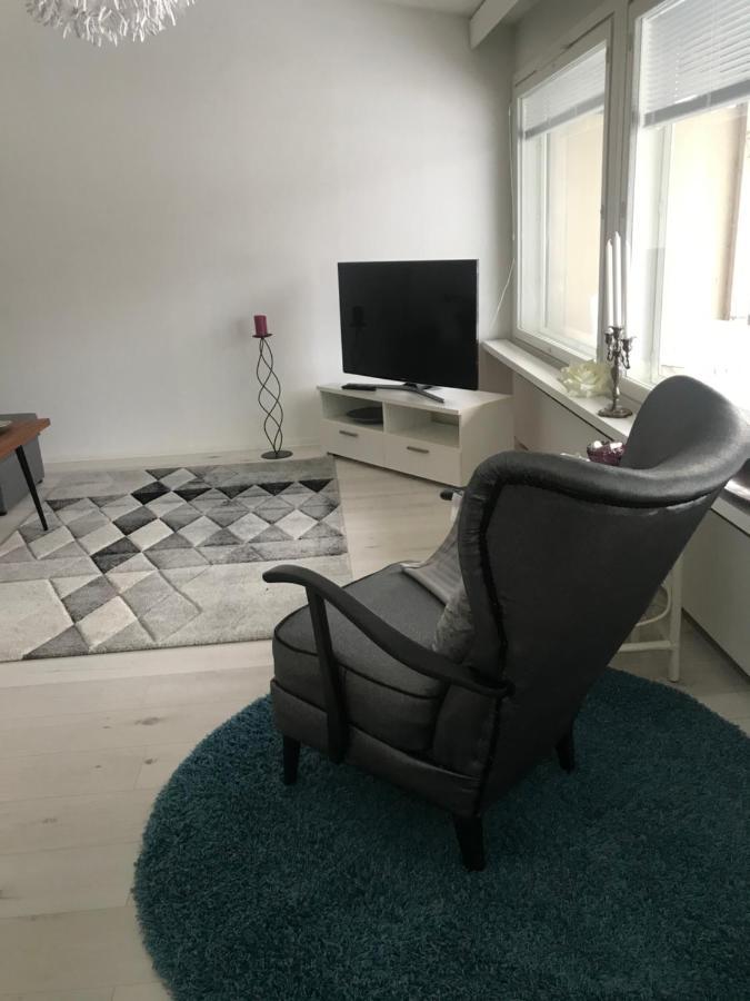 Tyylikaes Rivitaloasunto Lohjalla Exterior foto
